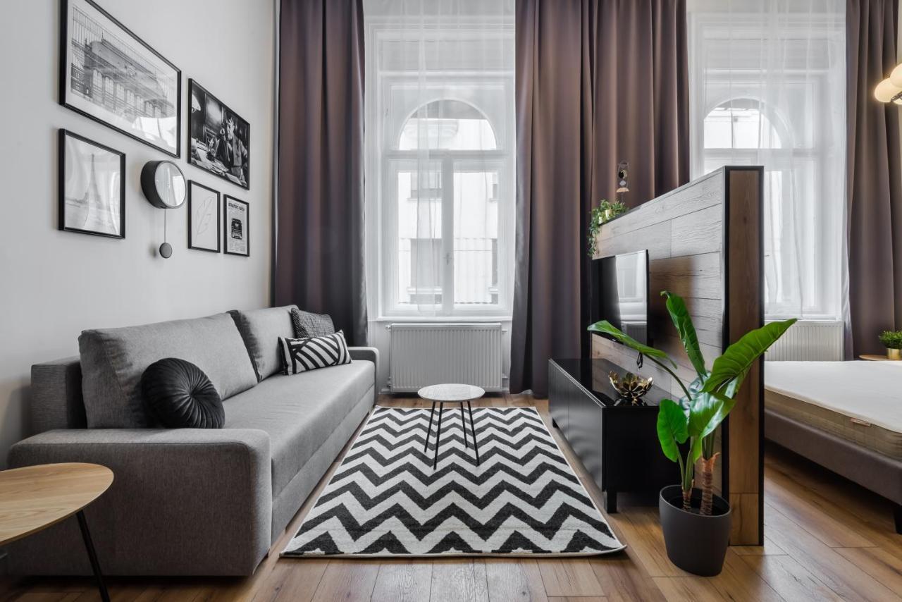 E32 - Oktogon Panorama Suite - Best Location - By Bqa Budapeşte Dış mekan fotoğraf